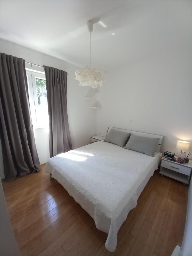 House Pierro Apartment Орашац Екстериор снимка